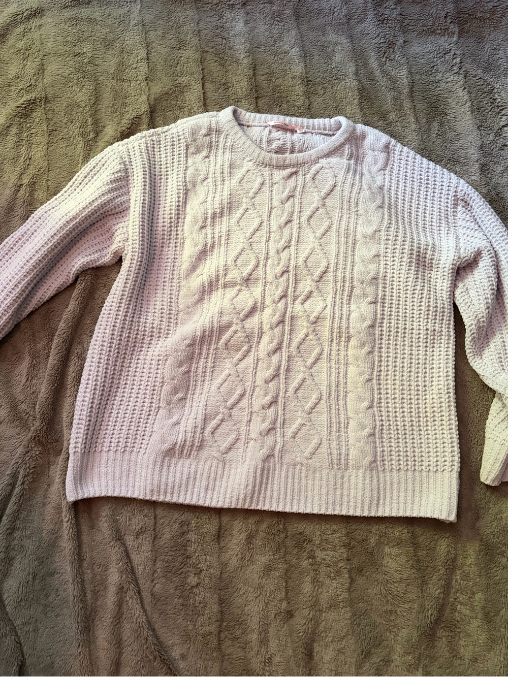 La Vie En Rose Cable Knit Crewneck Sweater - Light Purple